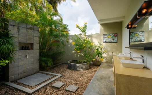 The Deco House
